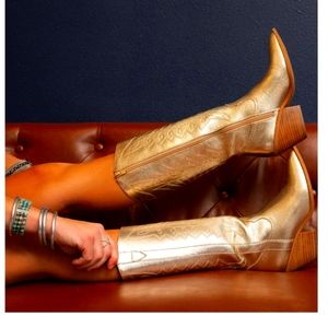 Hey girl by corkys gold boots